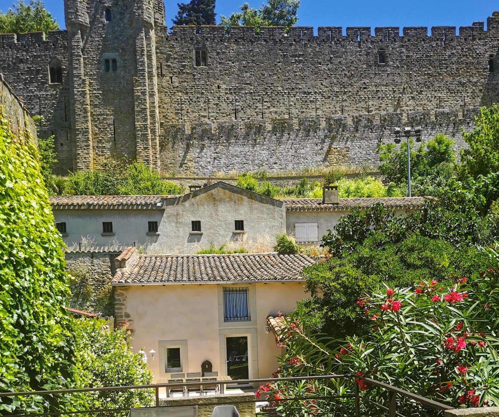Сasa de vacaciones Maison De 1692 Et Son Jacuzzi Et Sa Dépendance, Avec Vue Exceptionnelle Sur La Cité Médiévale De Carcasona